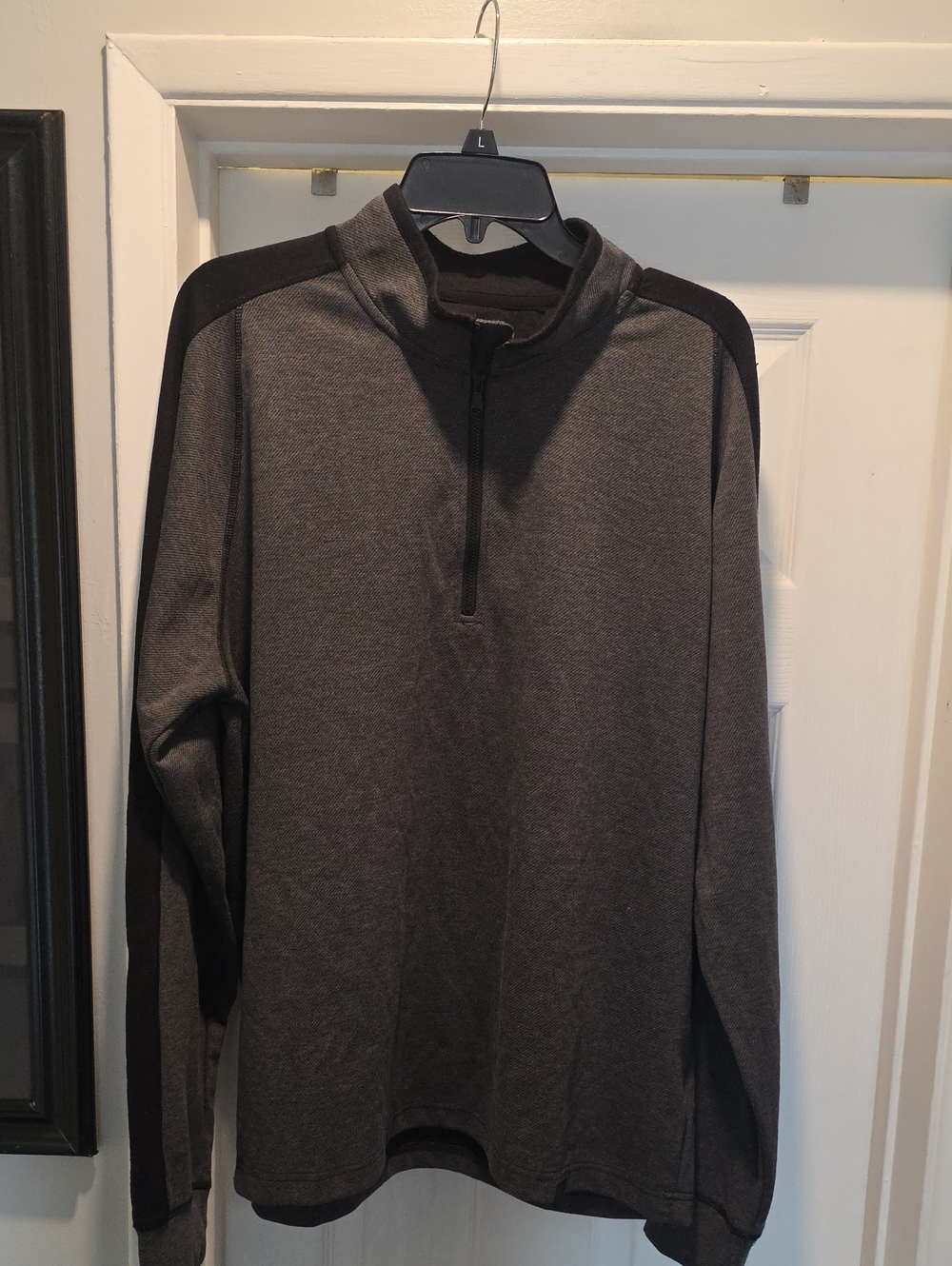 Hawke & Co Gray and Black Performance Pullover